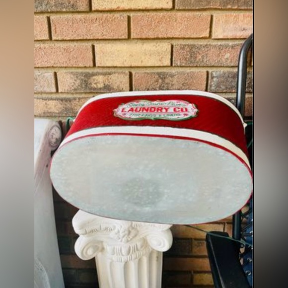 Jolly Saint Nick’s Laundry Co Oval Metal Bucket - Picture 4 of 10